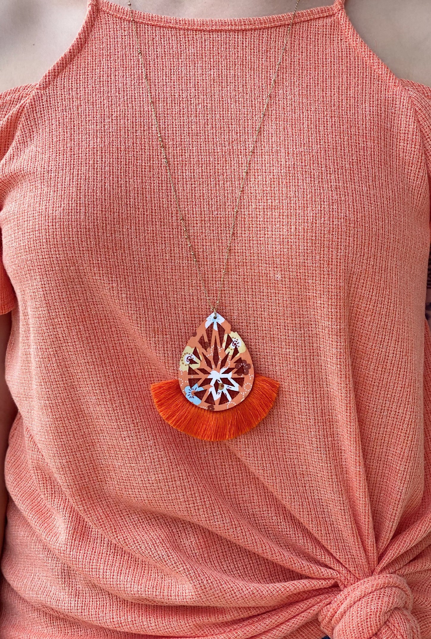 Orange Floral Wood Necklace - Bellamie Boutique