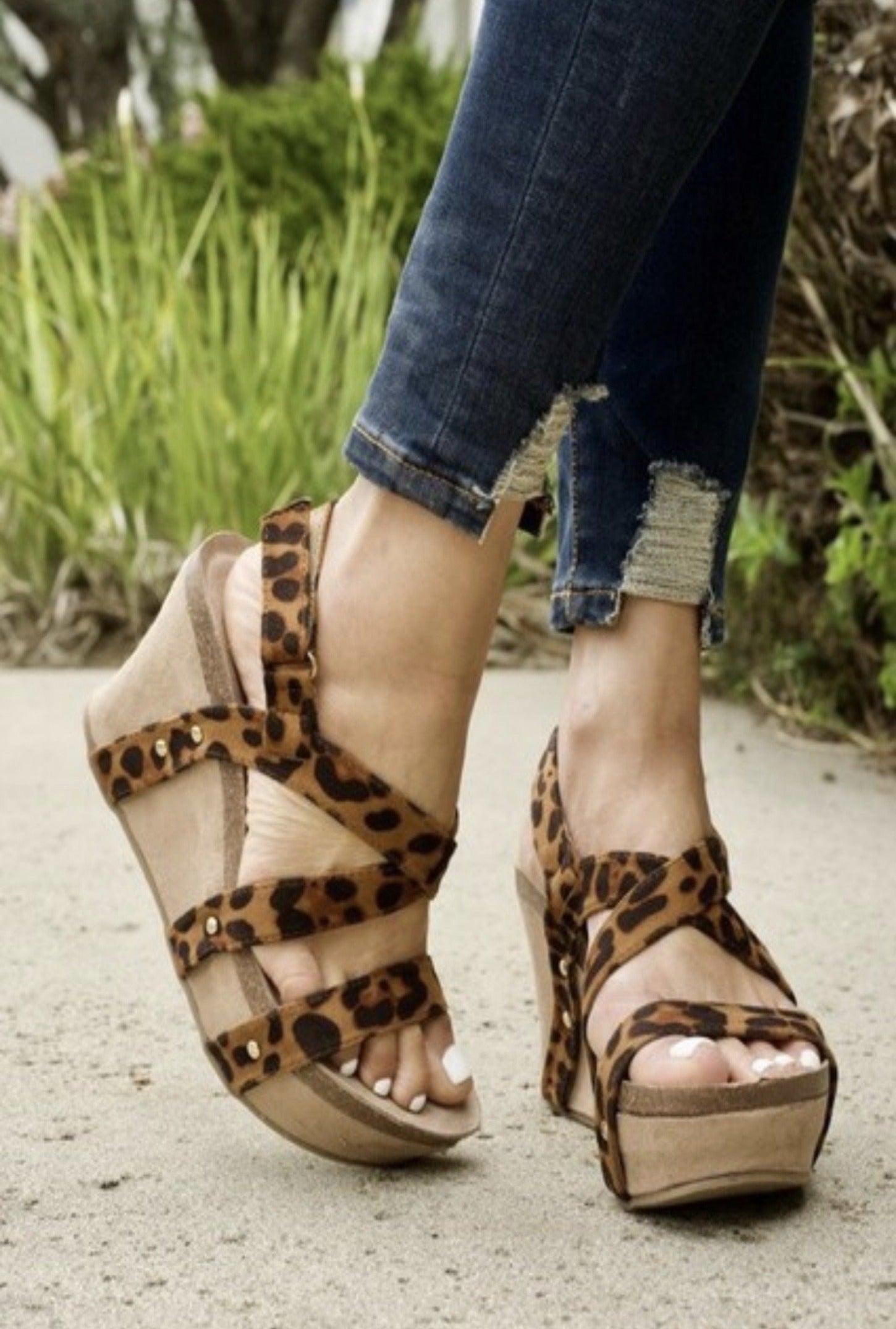 Laura Leopard Wedge - Bellamie Boutique